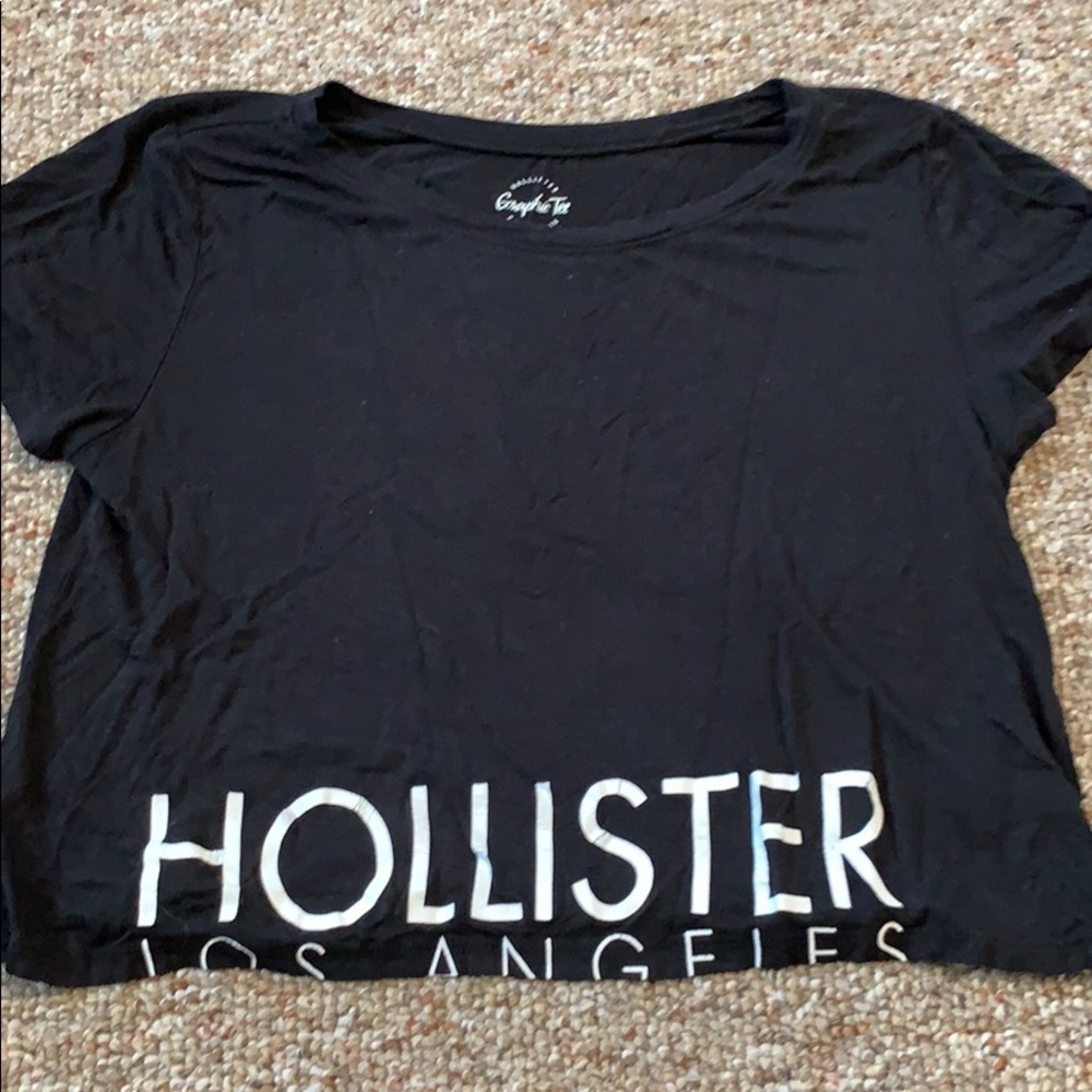 black hollister graphic cropped tee